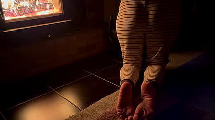 Fuck This Horny Milf By The Fire - Hot Amateur Solo Masturbation & PAWG Teasing'