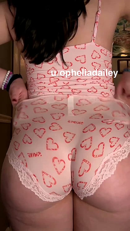 Watch This Horny Brunette Fuckdoll Get Dressed to Make You Cum Hard - Amateur Teen Shows Off Her Big Ass and Natural Tits'