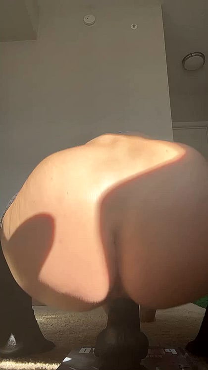 Alana Rose's Tight Petite Pussy: Watch This Teen Fuckdoll Ride Hard and Cum Harder'