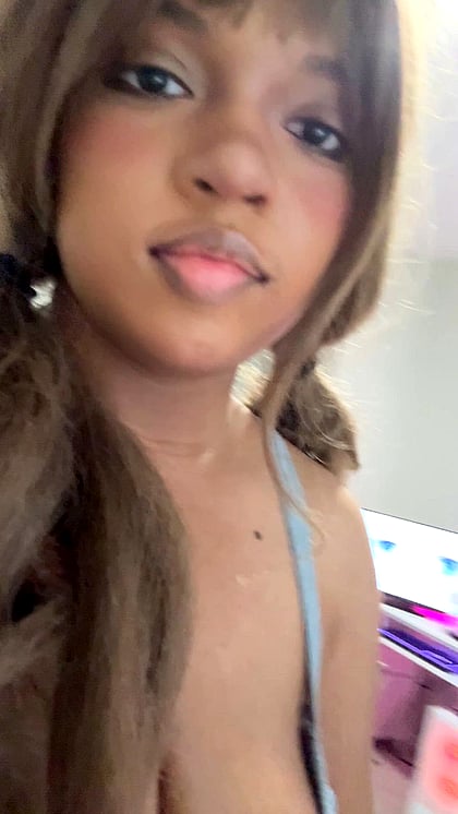 Throw That Fat Ass Back for Me - BTBF Teen Ebony Riding Position'
