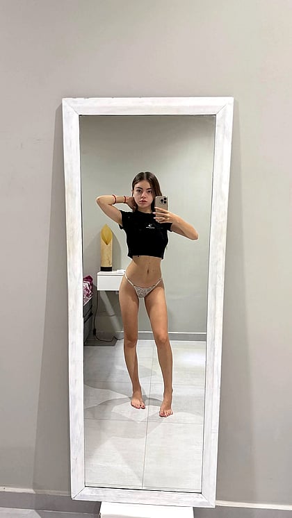 F18 Petite Fuckdoll Reveals Her Tight Holes - Watch Me Get Used & Cum'