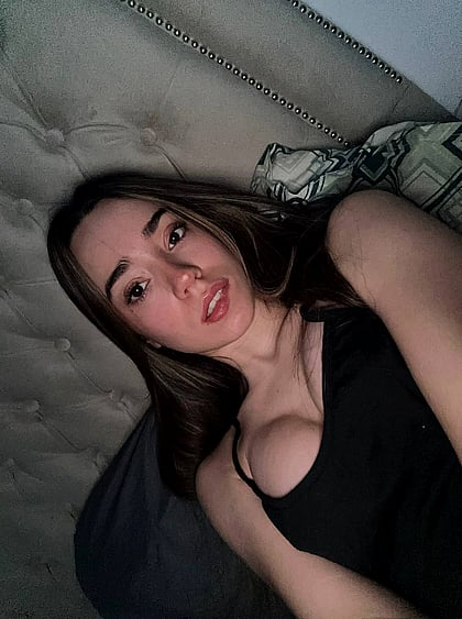 Desperate BtBF Slut Begging for Your Load - My Virgin Pussy Needs Cum Now!'